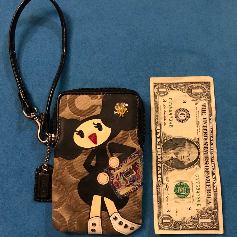 Coach Poppy Pepper Wristlet